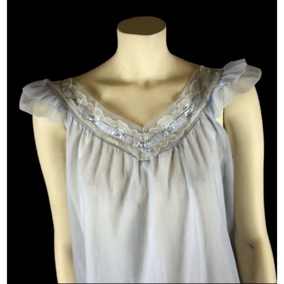 Vintage Glen Abbey nightgown made in Ireland baby blue size small - Picture 4 of 12